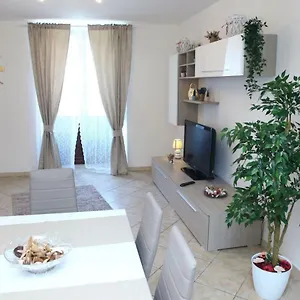 Appartamento Garibaldi Suites &